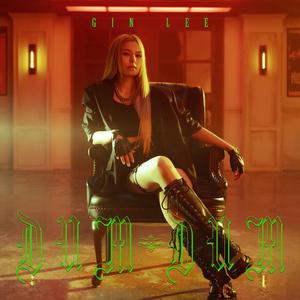 巨人蹂躏H粗暴3d
